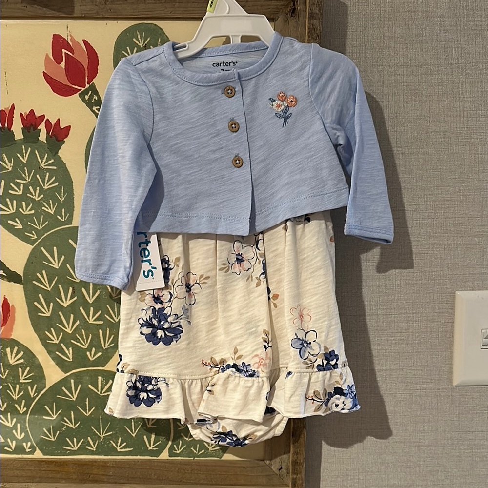 Carter's Blue and Cream Floral Blouse - Picture 2 of 2